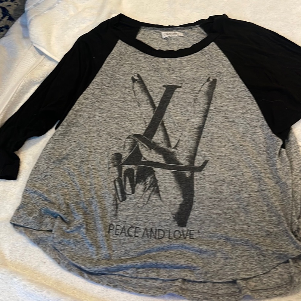 Lauren moshi  peace and love m/l